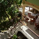 Villa Verde 2*