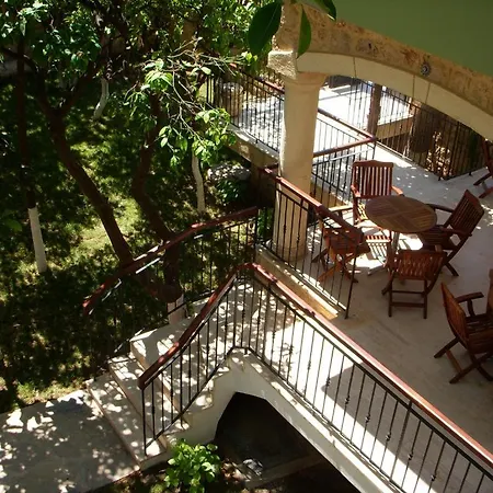 Villa Verde 2*