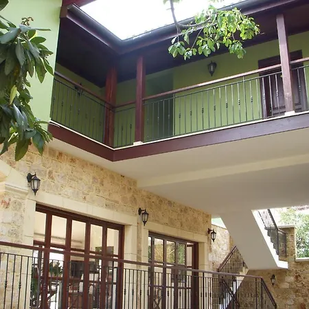 Konukevi Villa Verde 2*