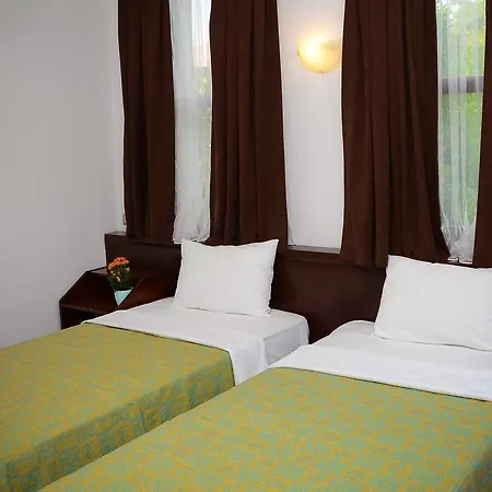 Konukevi Villa Verde 2*